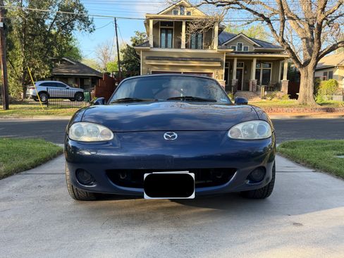 Used 2003 MAZDA MX-5 Miata SE image 2