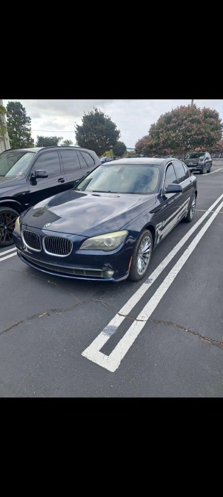 Used 2012 BMW 740i RWD image 11