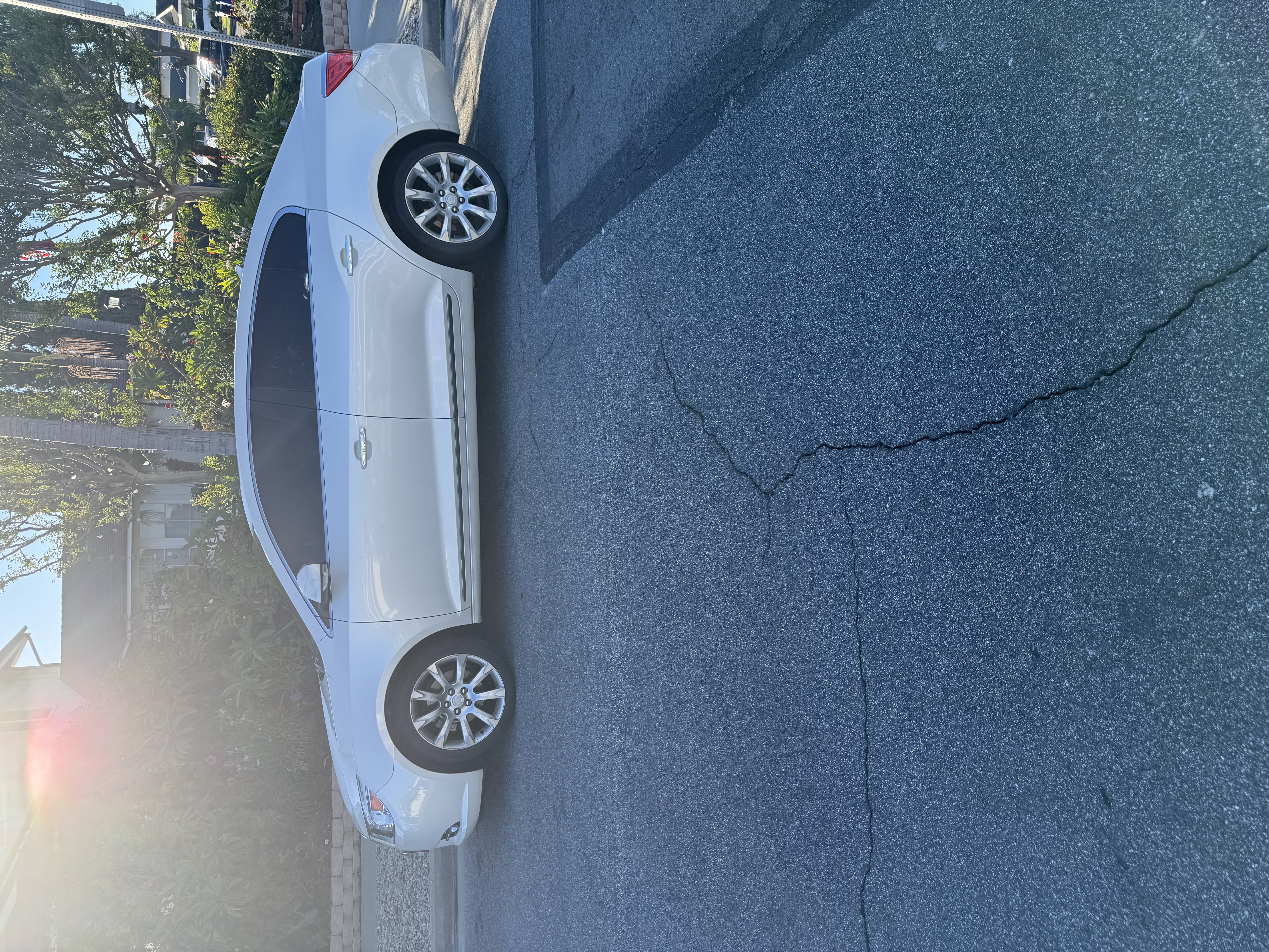Used 2012 Buick LaCrosse Touring FWD image 4