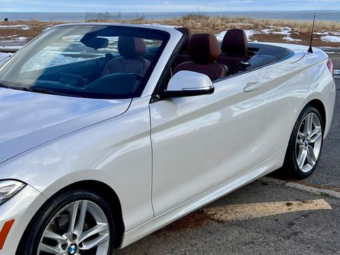 Used 2016 BMW 228i xDrive Convertible image 2