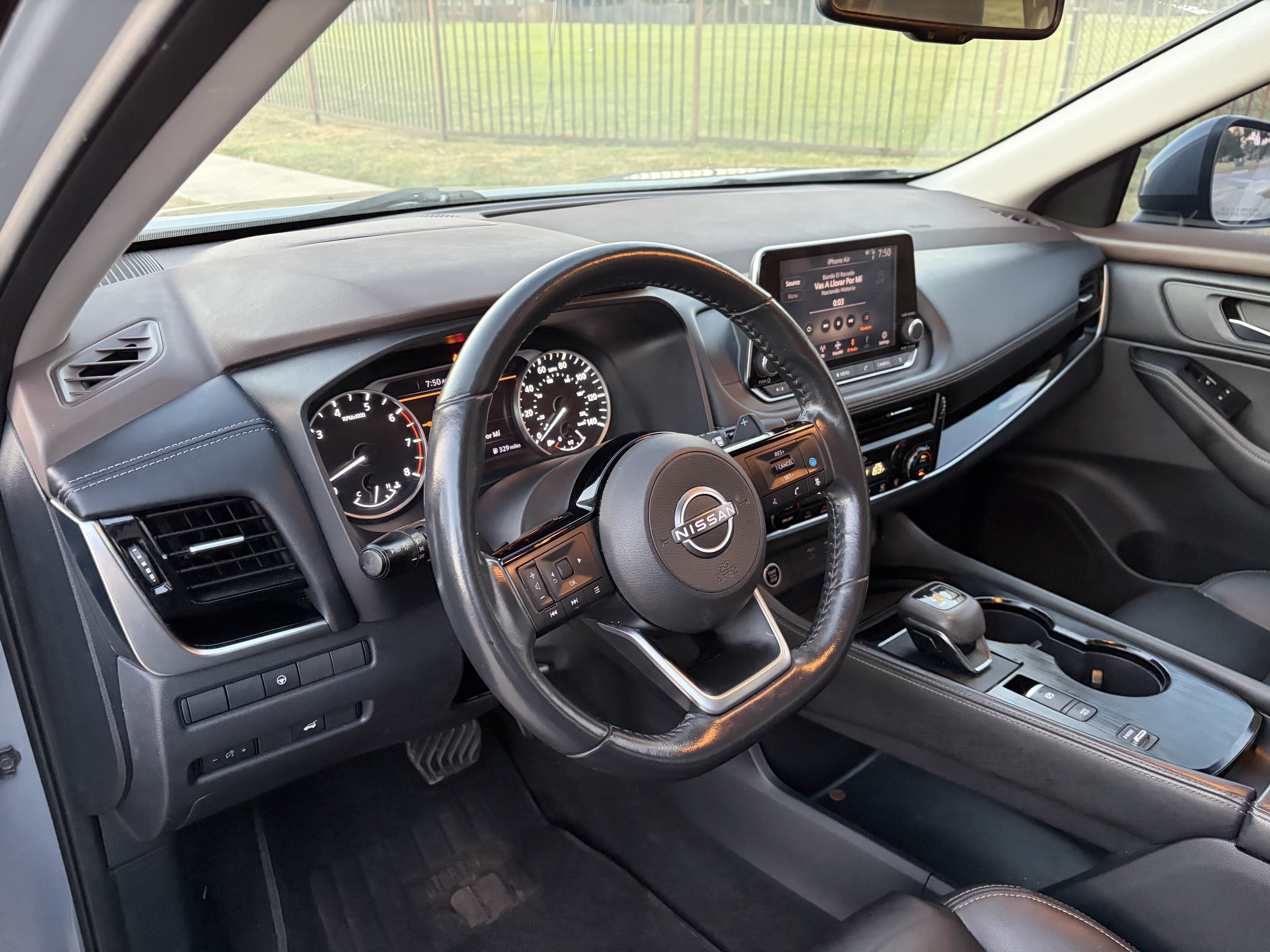 Used 2022 Nissan Rogue SL FWD image 14