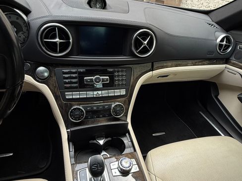 Used 2015 Mercedes-Benz SL 400 image 10