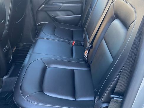 Used 2018 GMC Canyon SLT w/ Driver Alert Package image 15