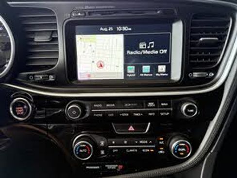 Used 2015 Kia Optima LX w/ Hybrid Convenience Package image 8