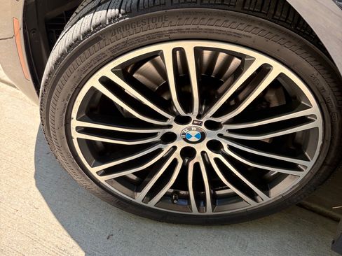 Used 2018 BMW 530e image 11