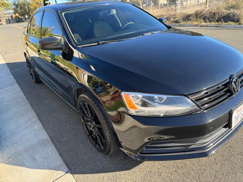 Used 2015 Volkswagen Jetta S image 5