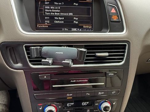 Used 2013 Audi Q5 3.0T Prestige image 8