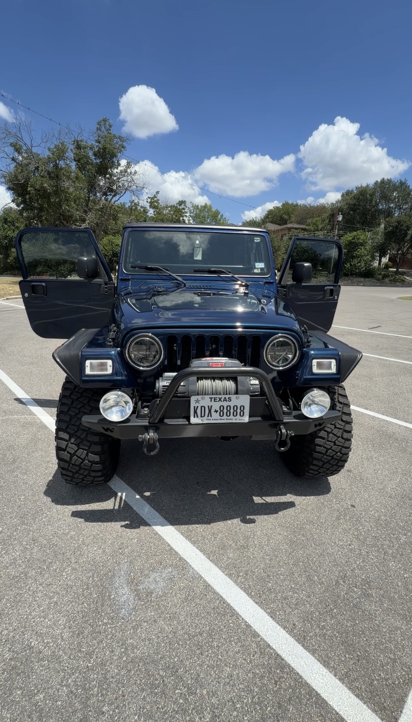 Used 2004 Jeep Wrangler Rubicon w/ Dual Top Group AWD/4WD image 2