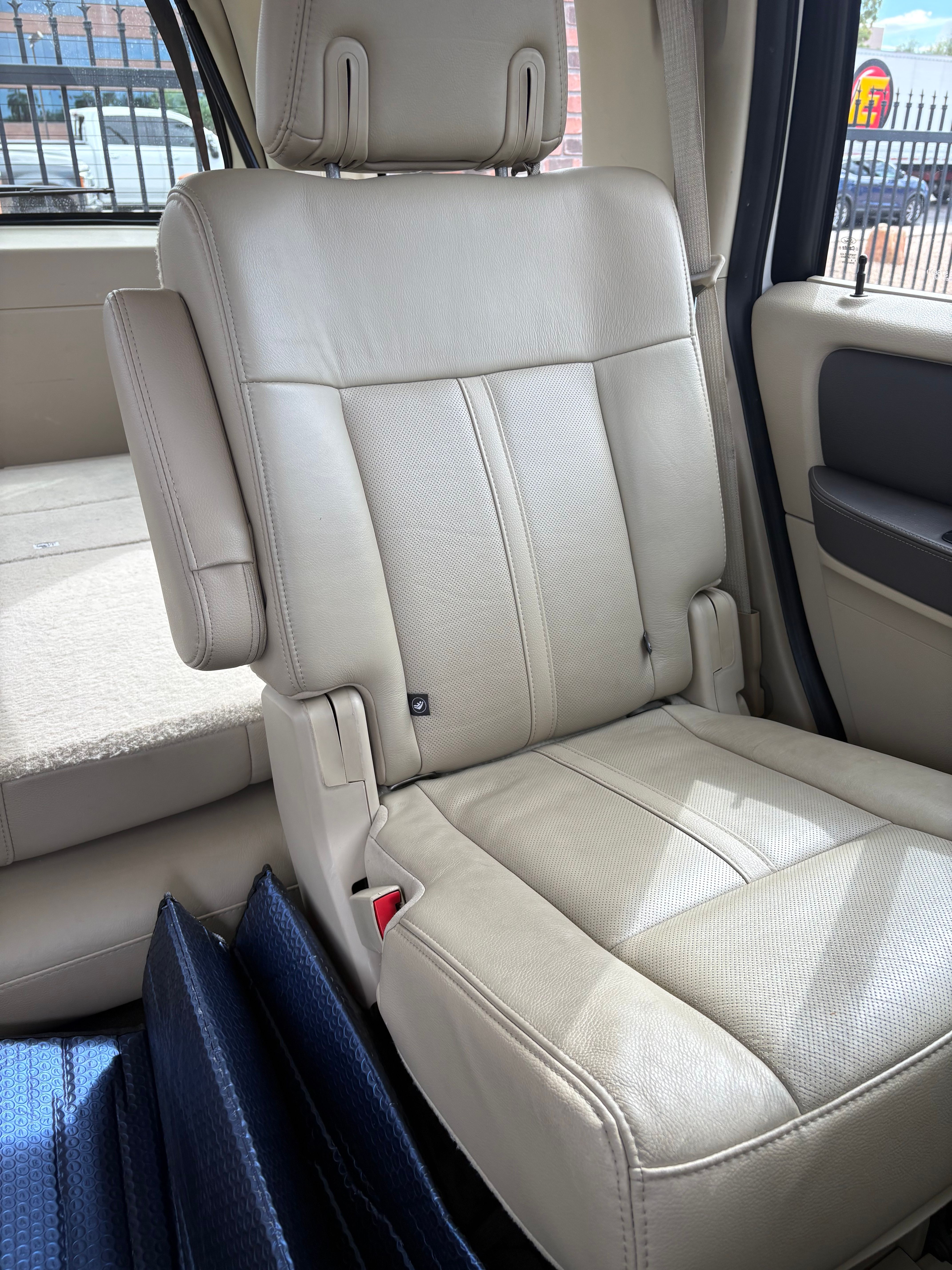 Used 2015 Lincoln Navigator 4WD w/ Equipment Group 101A Reserve image 26