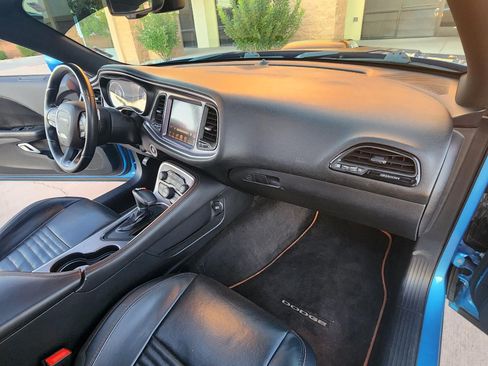 Used 2015 Dodge Challenger R/T Plus image 25