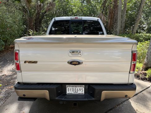 Used 2014 Ford F150 Lariat w/ Equipment Group 502A Luxury image 6