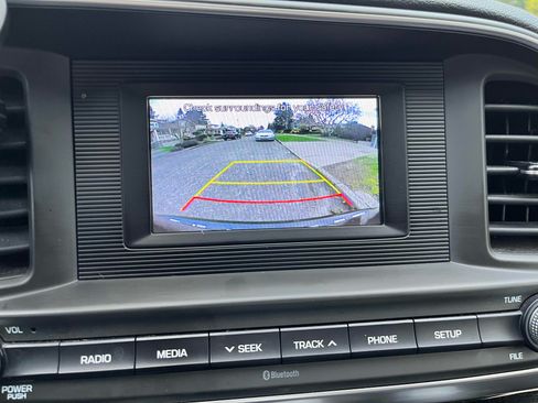 Used 2019 Hyundai Elantra SE w/ Cargo Package image 12