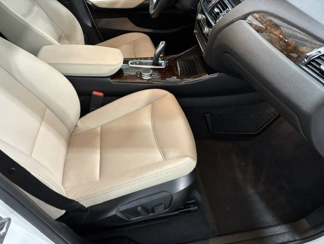 Used 2017 BMW X3 xDrive28i AWD/4WD image 11