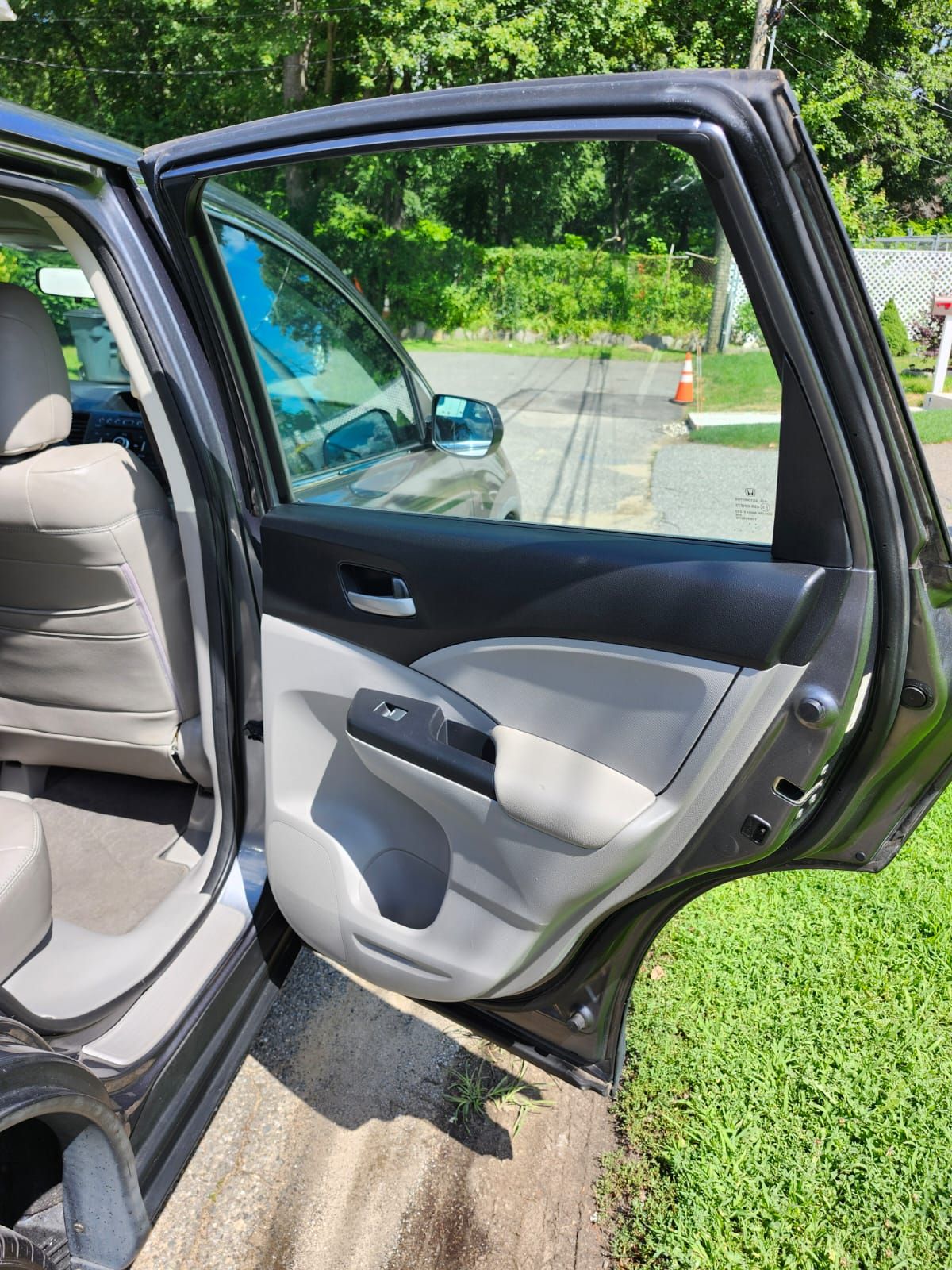 Used 2013 Honda CR-V LX image 6