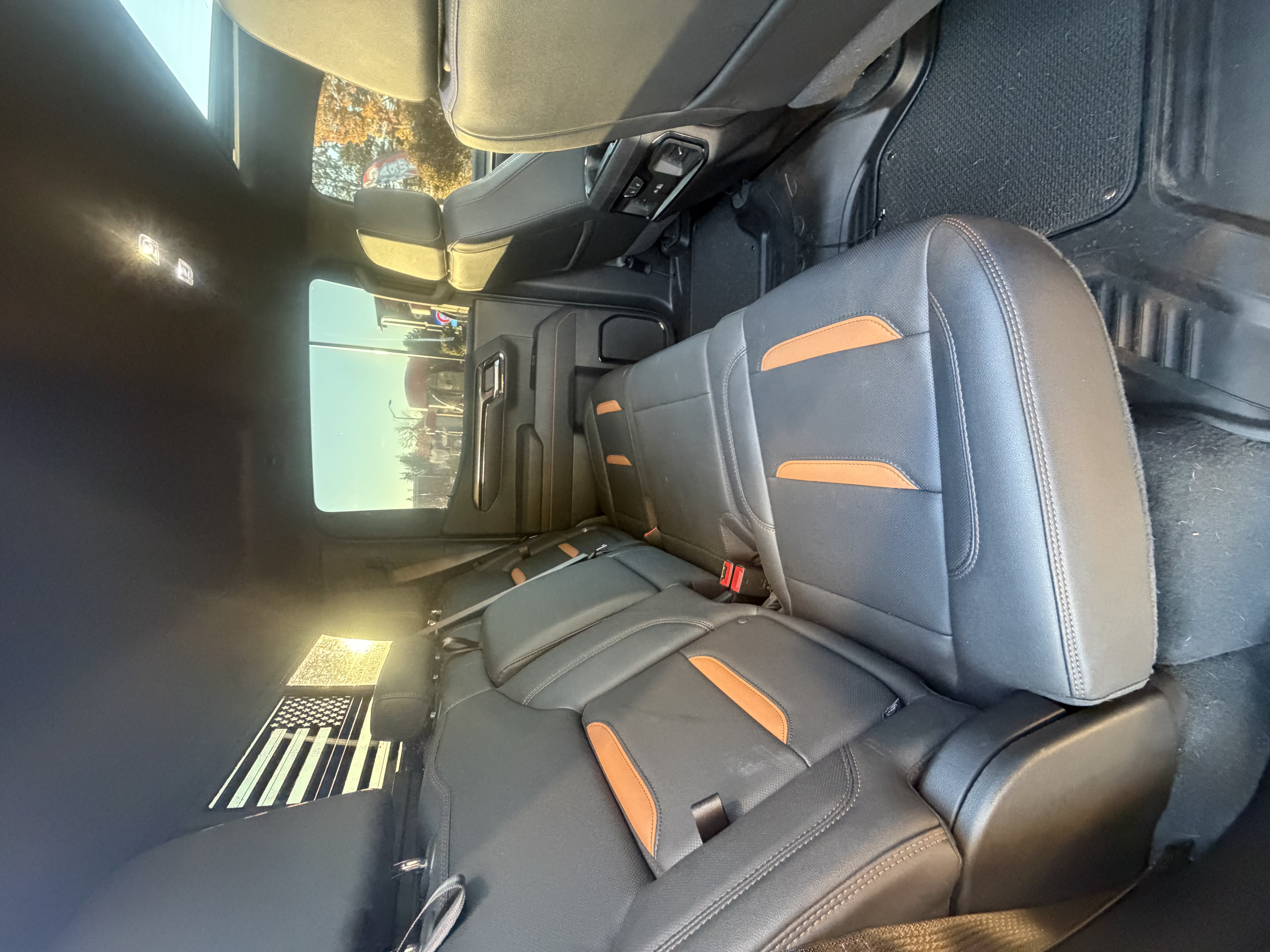 Used 2025 GMC Sierra 1500 AT4 w/ AT4 Premium Package AWD/4WD image 11