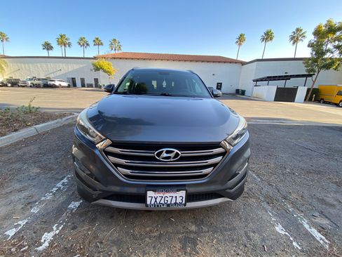 Used 2017 Hyundai Tucson Limited image 5