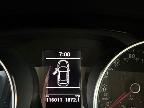 Used 2017 Volkswagen Jetta SEL image 6