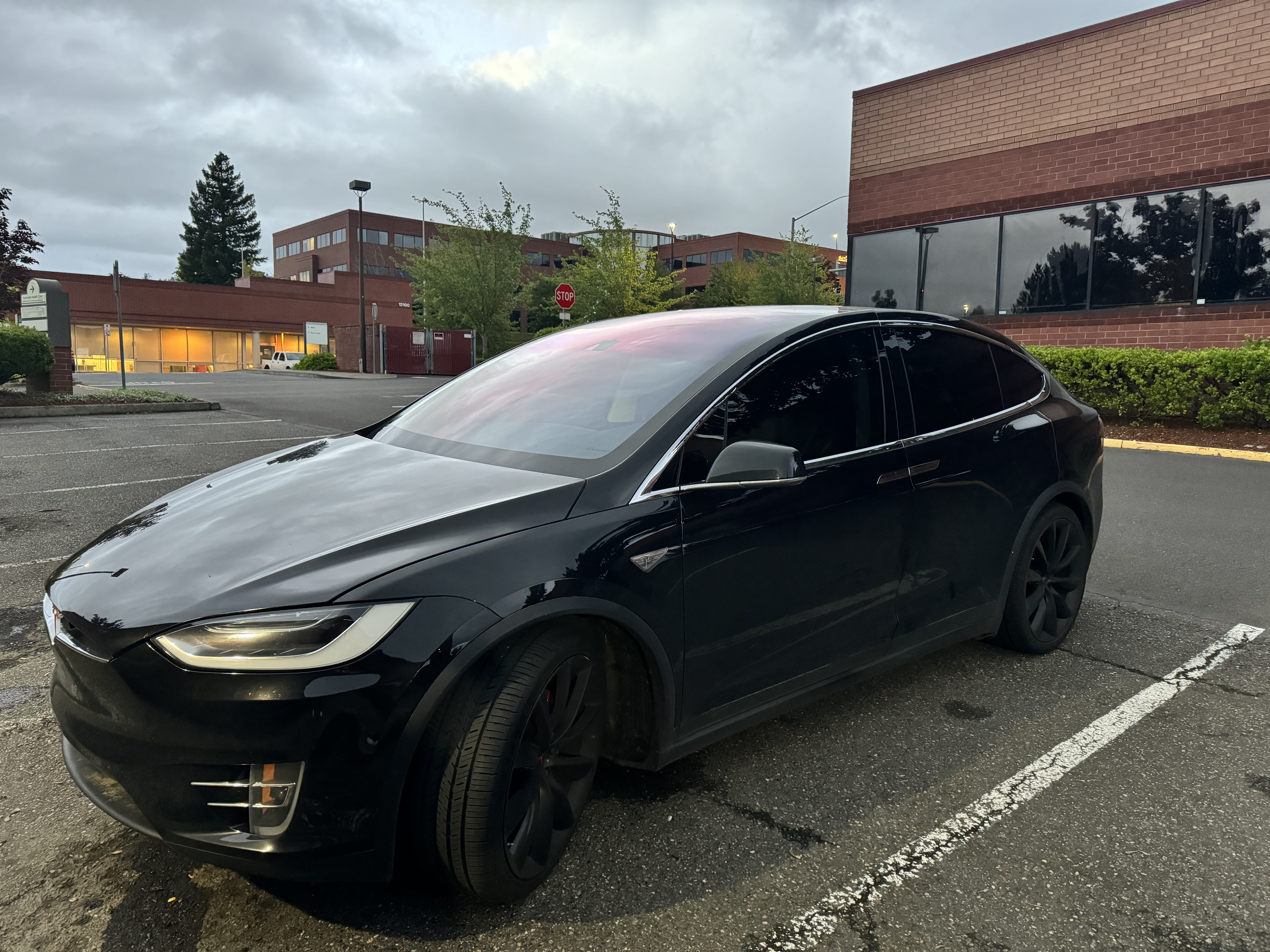 Used 2016 Tesla Model X Performance AWD/4WD image 5