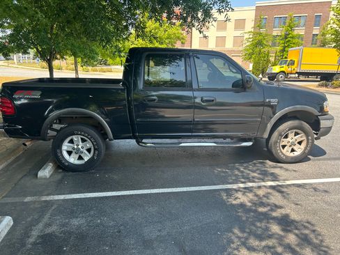 Used 2002 Ford F150 4x4 SuperCrew image 1