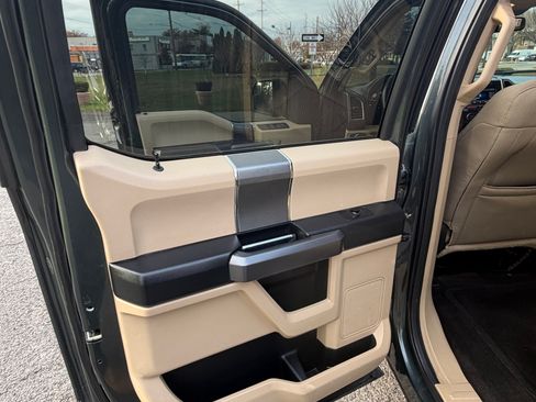 Used 2015 Ford F150 XLT w/ Equipment Group 302A Luxury image 11