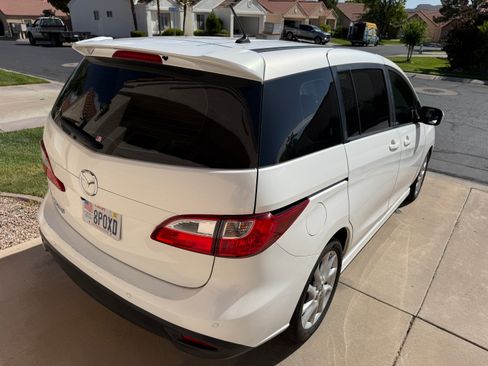 Used 2014 MAZDA MAZDA5 Touring FWD image 8