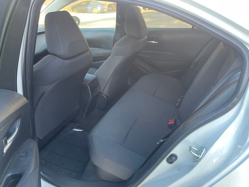 Used 2021 Toyota Corolla LE w/ Carpet Mat Package (TMS) image 2