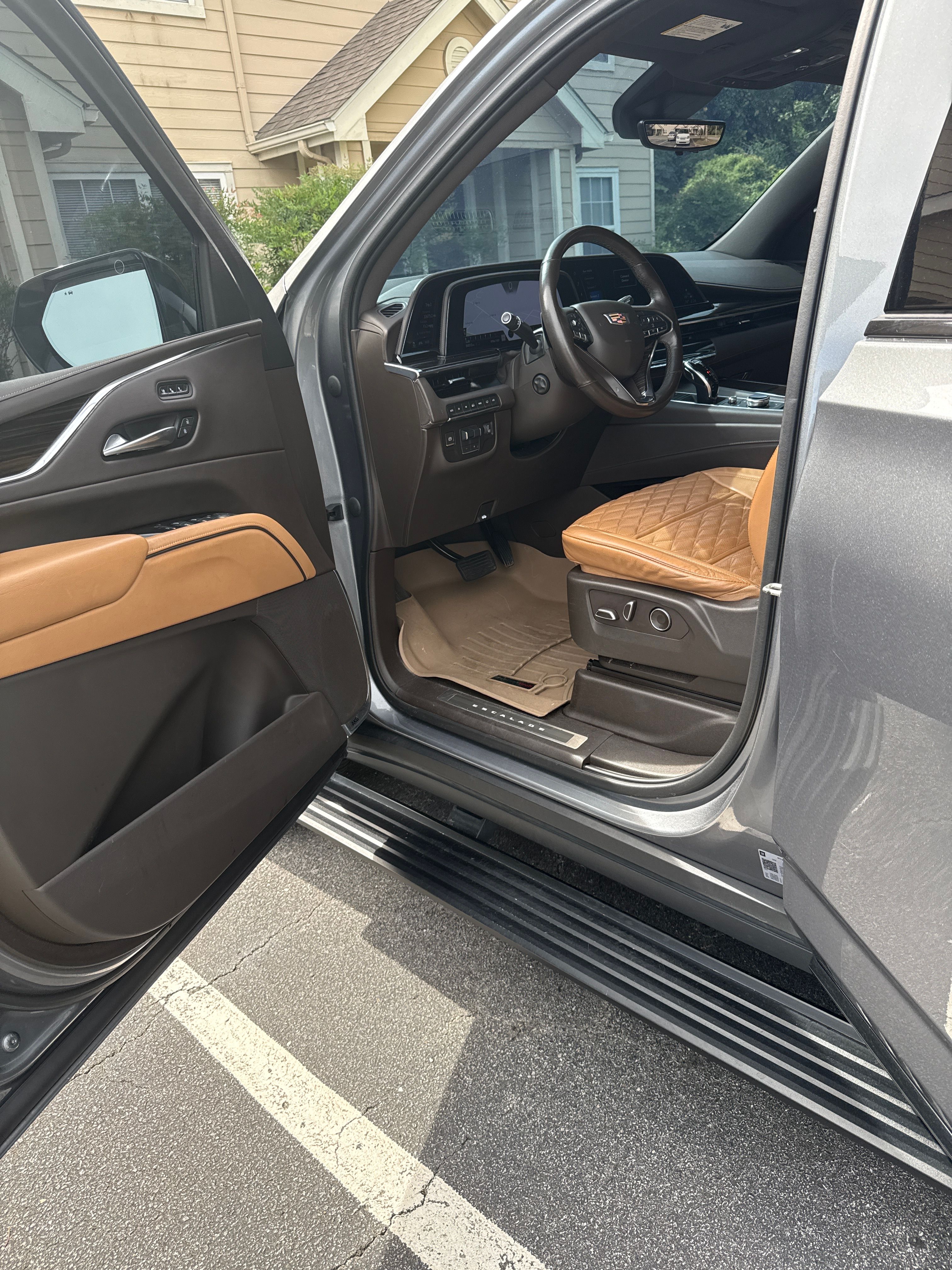 Used 2021 Cadillac Escalade Sport w/ Driver Assist Tech Package AWD/4WD image 14