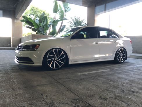 Used 2015 Volkswagen Jetta S image 5