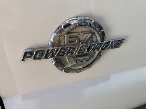 Used 2014 Ford F250 Lariat w/ Lariat Interior Package AWD/4WD image 21