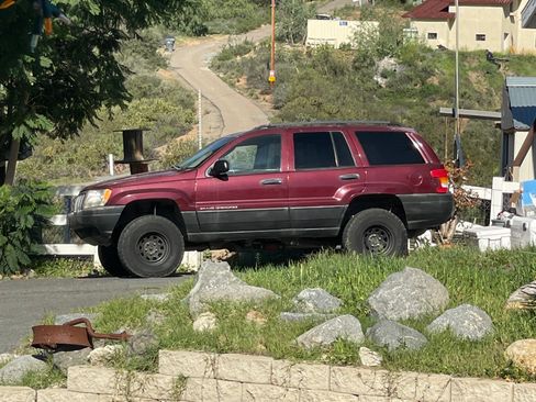 Used 2002 Jeep Grand Cherokee Laredo image 4