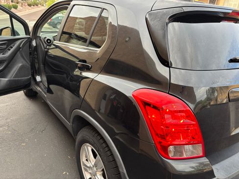 Used 2015 Chevrolet Trax LT w/ LT Plus Package image 8