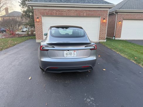 Used 2025 Tesla Model 3 Long Range image 5