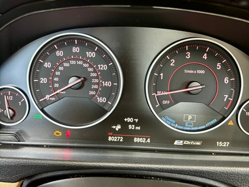 Used 2017 BMW 330e RWD image 10