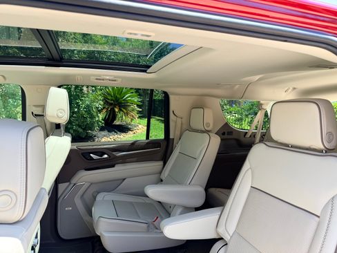 Used 2024 GMC Yukon XL Denali w/ Max Trailering Package AWD/4WD image 11