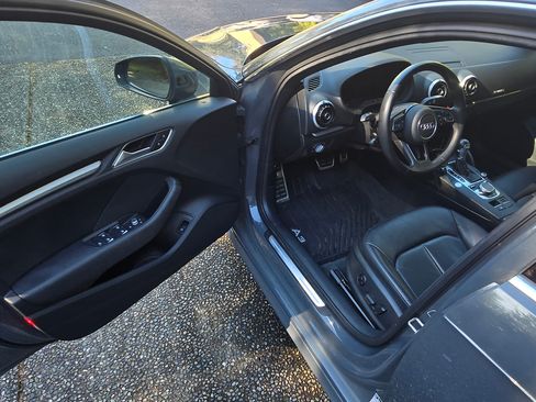 Used 2017 Audi A3 e-tron Premium Plus w/ Technology Package image 15