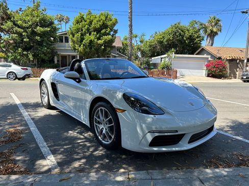 Used 2023 Porsche 718 Boxster RWD image 10