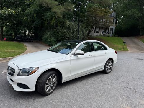 Used 2016 Mercedes-Benz C 300 4MATIC Sedan image 1