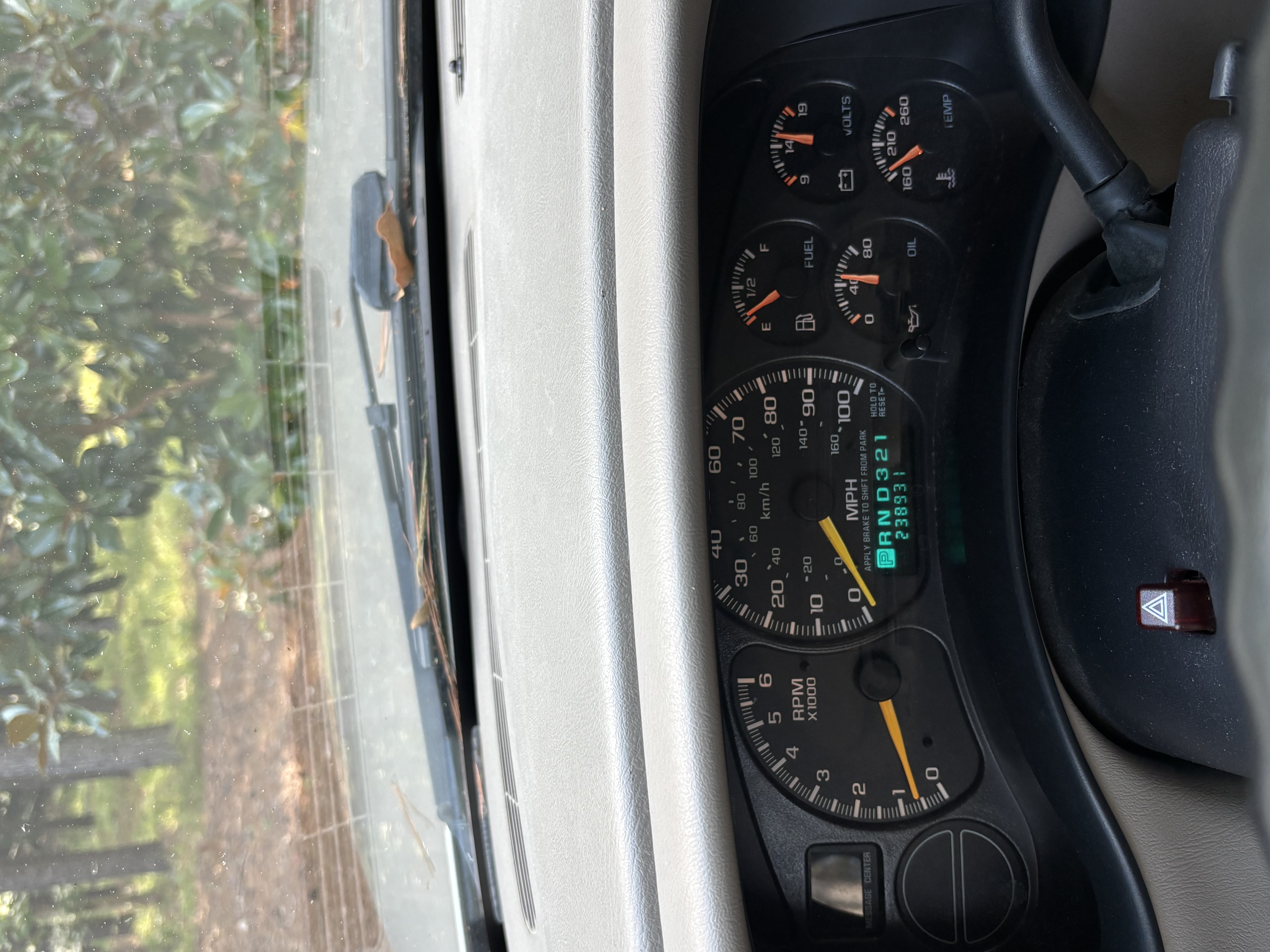 Used 2001 Chevrolet Suburban LT w/ LT Preferred Equipment Group AWD/4WD image 14