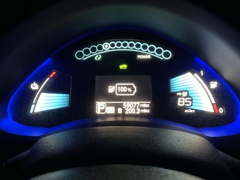 Used 2015 Nissan Leaf S w/ Charge Package image 6