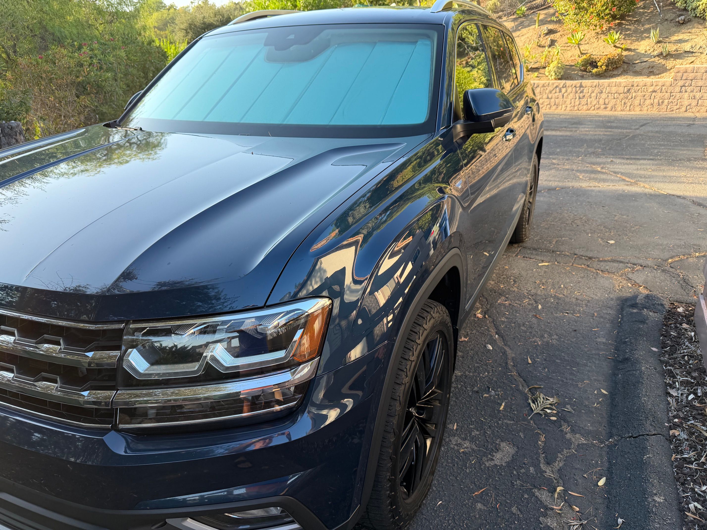 Used 2019 Volkswagen Atlas SEL Premium AWD/4WD image 4