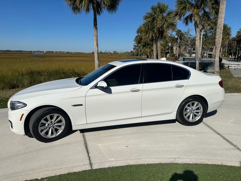 Used 2014 BMW 528i Sedan image 2