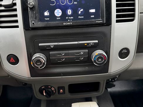 Used 2019 Nissan Frontier SV image 19