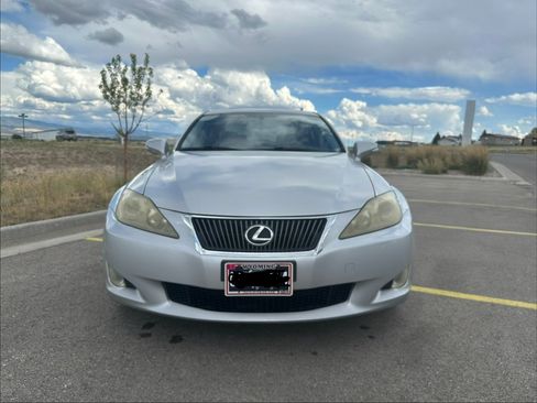 Used 2010 Lexus IS 250 w/ Premium Pkg Value Edition RWD image 10