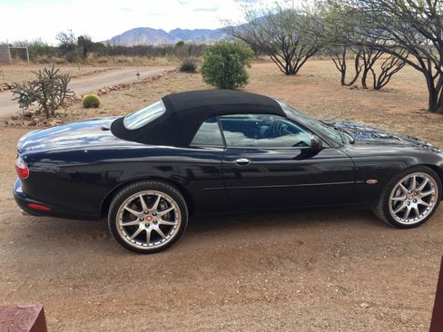 Used 2002 Jaguar XK R image 1