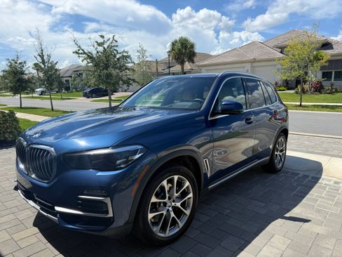 Used 2021 BMW X5 sDrive40i w/ Premium Package RWD image 1