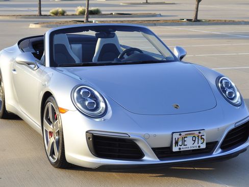 Used 2017 Porsche 911 Carrera S RWD image 15