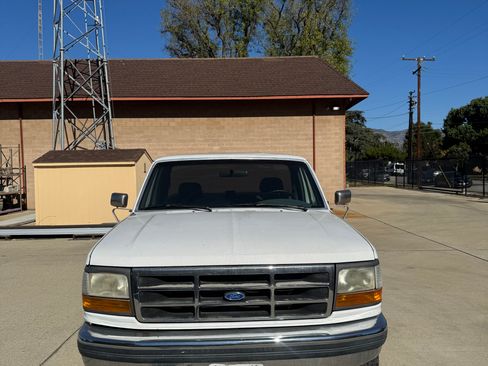 Used 1993 Ford F150 XL image 4