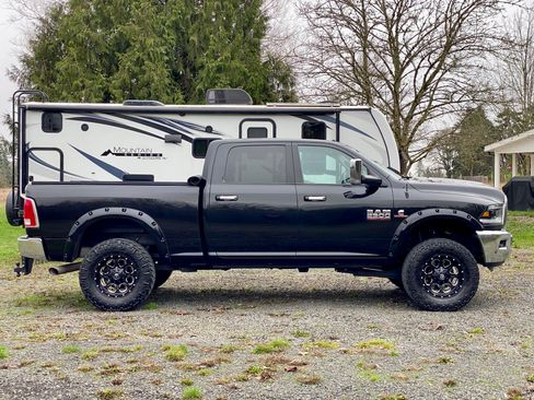 Used 2018 RAM 2500 Laramie image 8