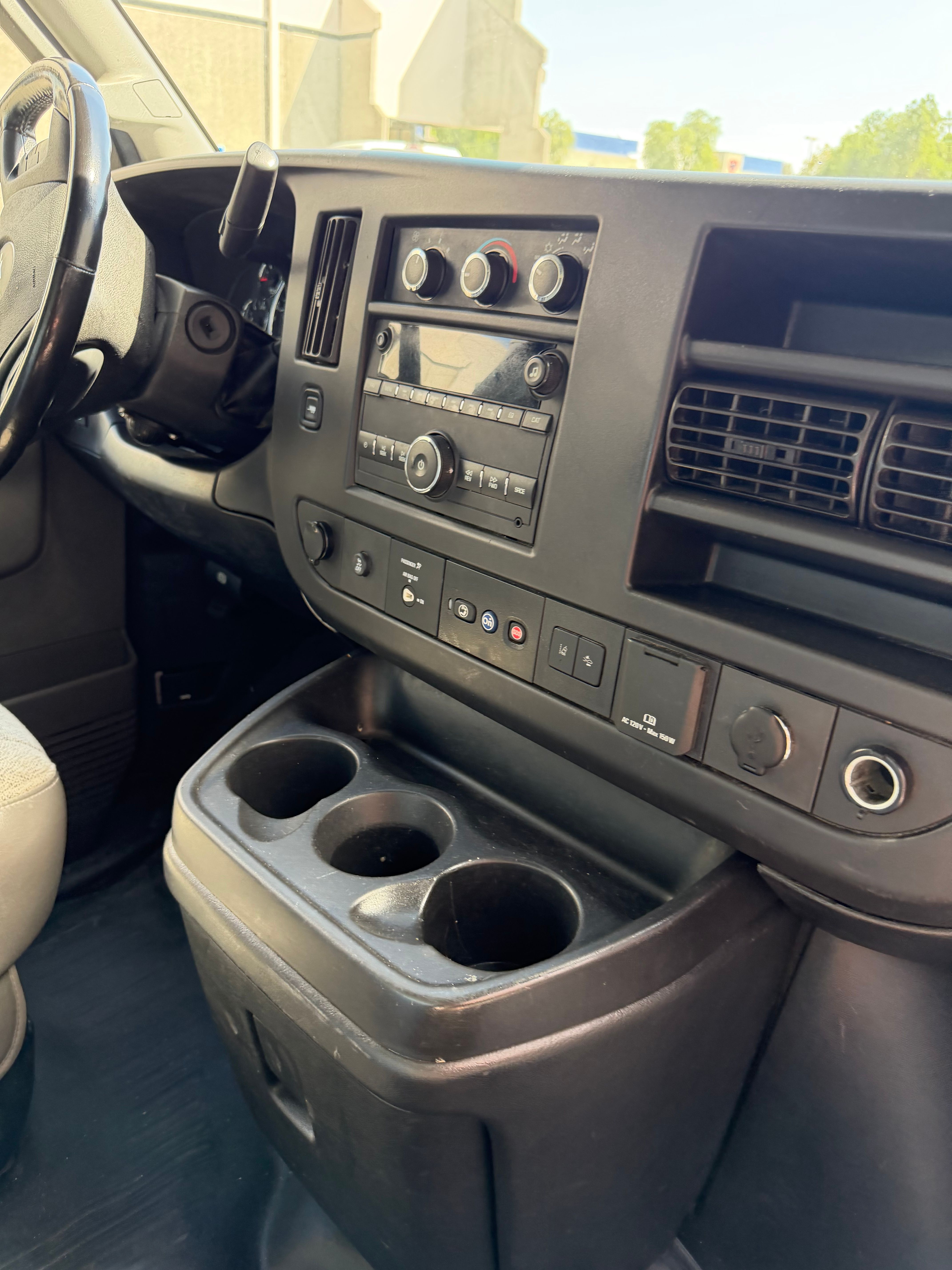 Used 2021 Chevrolet Express 3500 w/ Power Convenience Package RWD image 15