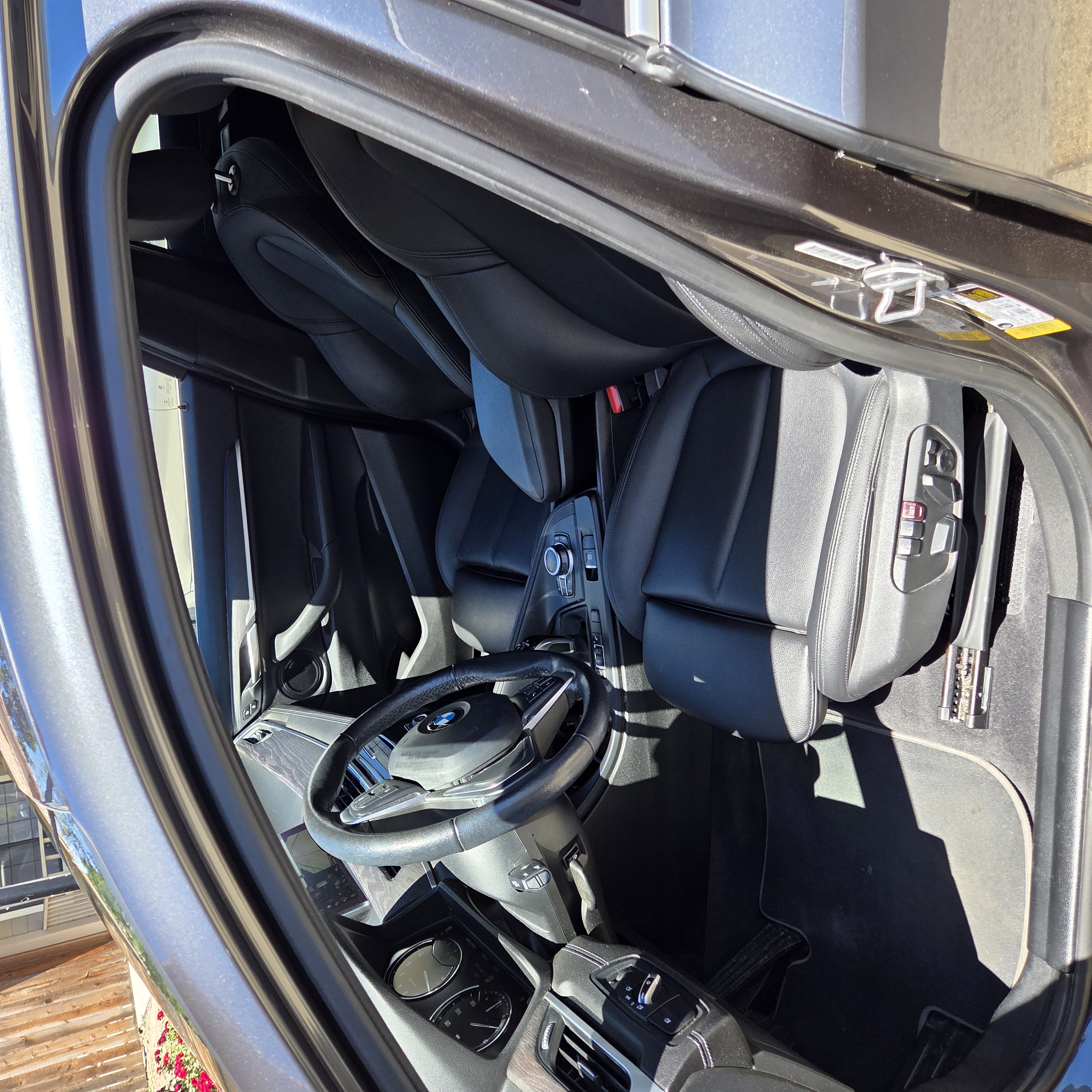 Used 2020 BMW X2 sDrive28i w/ Convenience Package FWD image 2